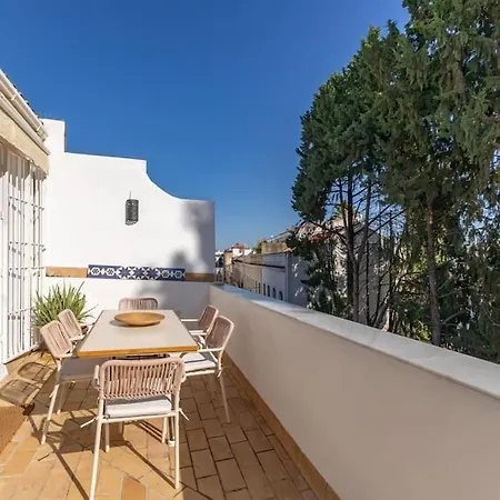Pasaje Mallol Penthouse By Valcambre