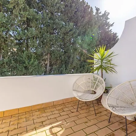 Pasaje Mallol Penthouse By Valcambre *